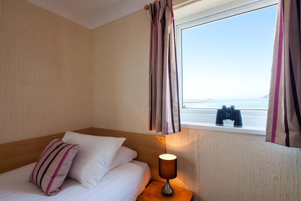 Seaview Hotel Fishguard Room photo